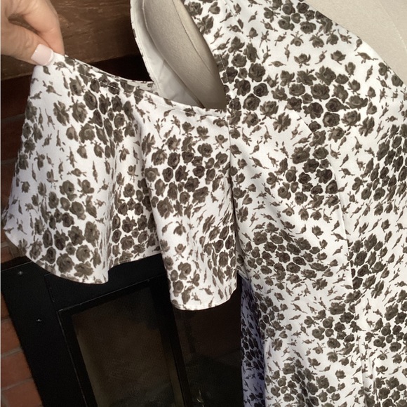 074 CLUB MONACO Pernille Cold Shoulder Floral Dress 10 new - Picture 7 of 12